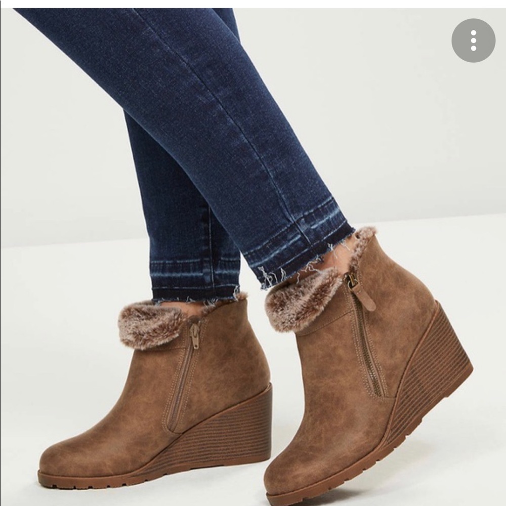 Lane Bryant Emma Fur Lined Wedge Ankle Boots Size 9w.